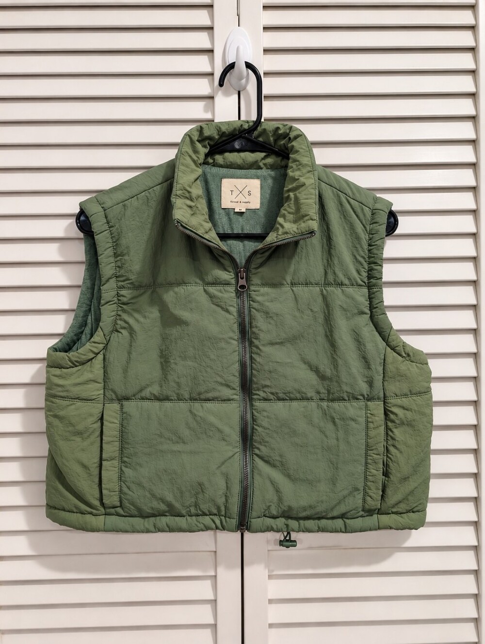 Thread & Supply Sage Green Puffer Vest Drawstring Waist Size M